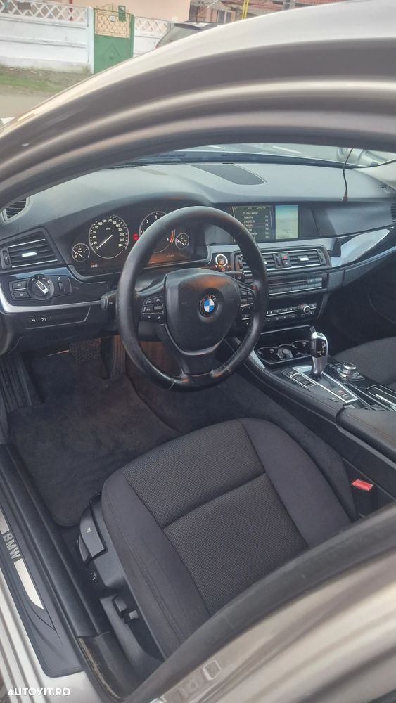 BMW Seria 5 520d Aut. - 12