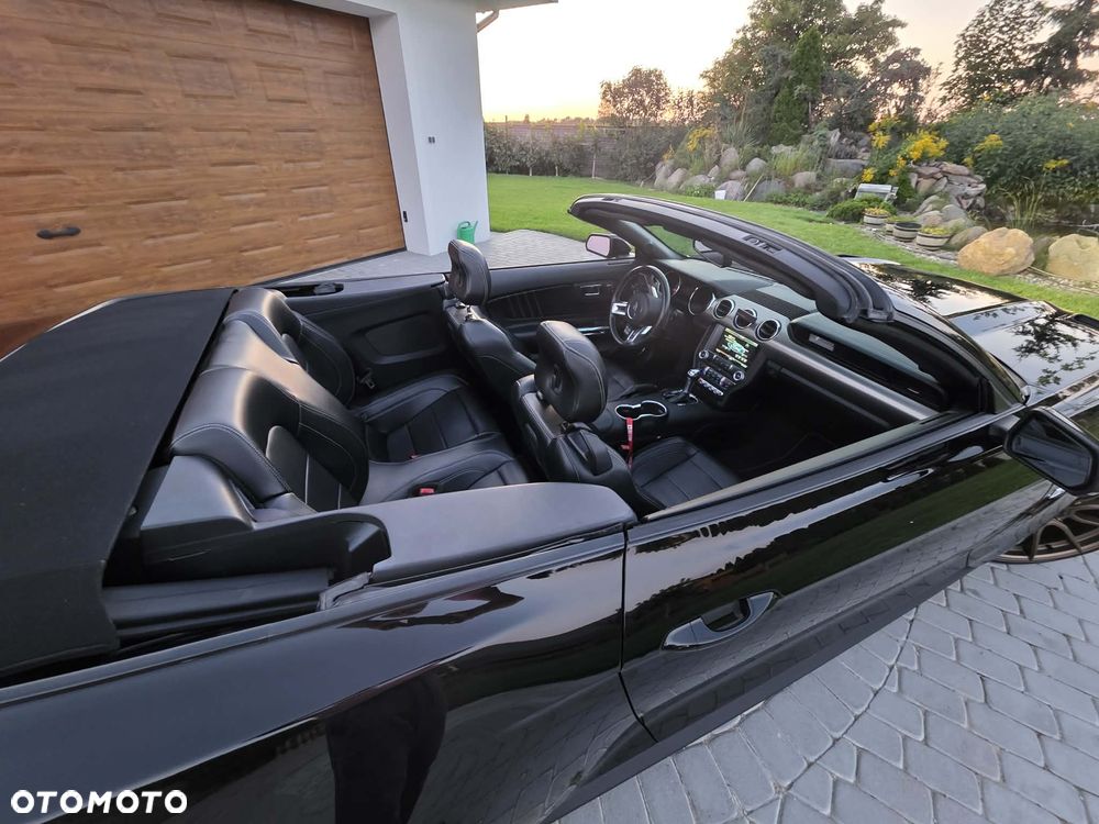 Ford Mustang Cabrio 5.0 Ti-VCT V8 Black Shadow Edition - 8