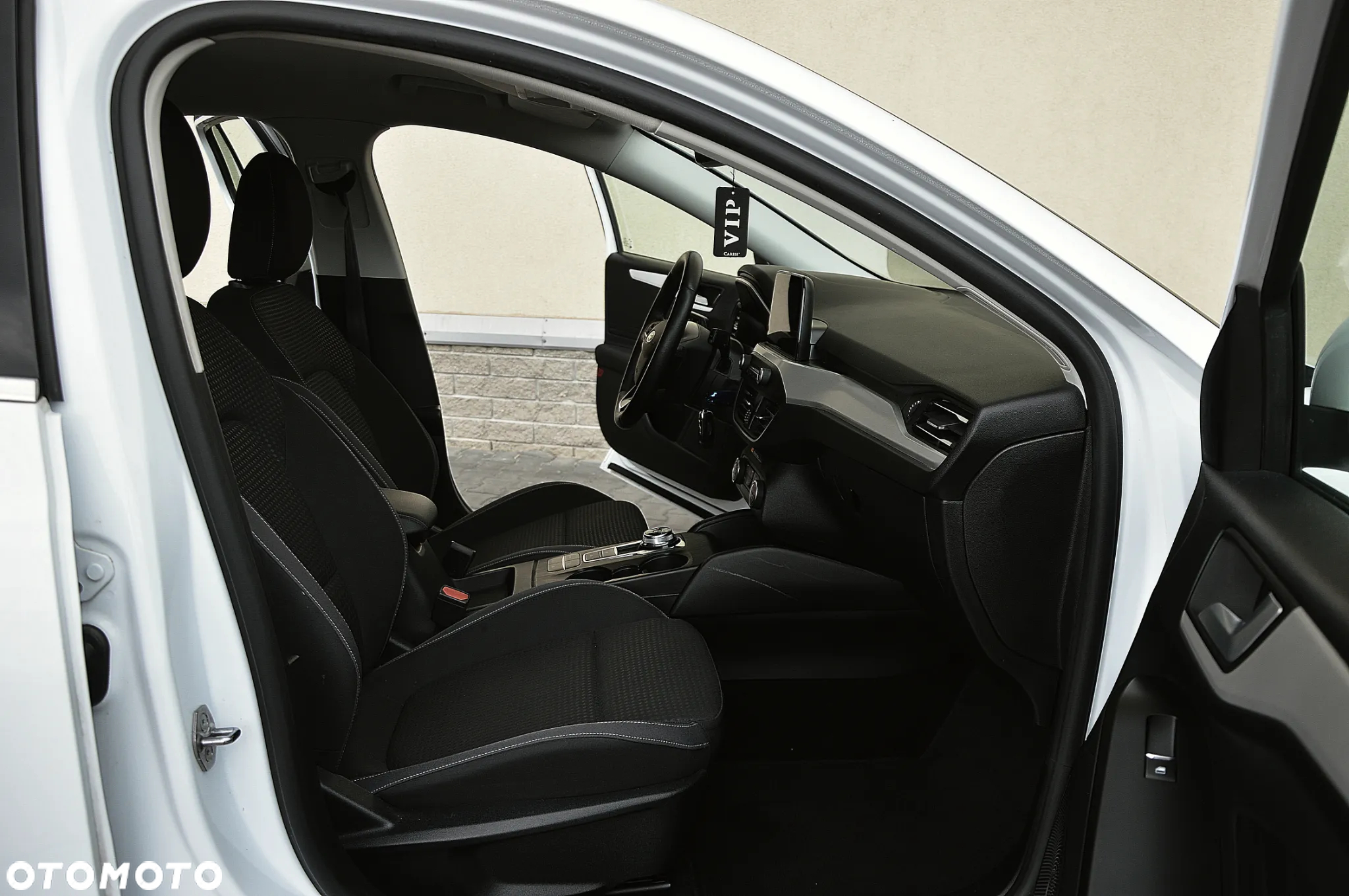 Ford Focus Turnier 1.5 EcoBlue Start-Stopp-System ACTIVE - 7