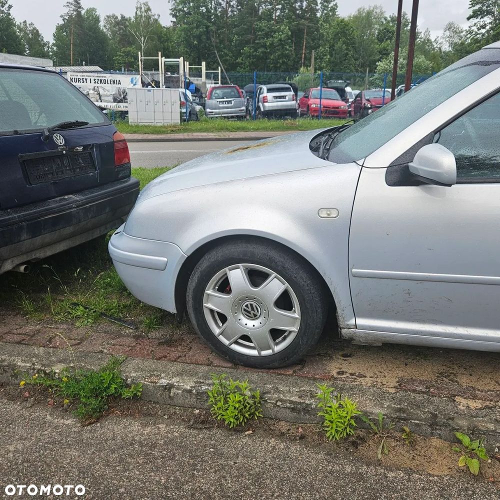 Volkswagen Bora (1999r) 1,6 B 74 kW /100 kM  (kod lak: LA7W) pojazd na części - 12