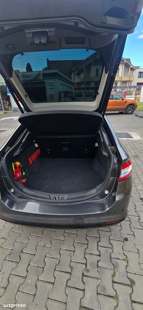 Ford Mondeo 2.0 TDCi Powershift Titanium - 6