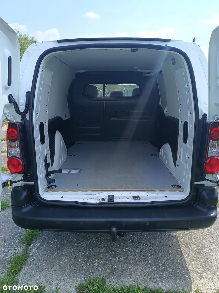 Peugeot Partner 1.6 Hdi 90 kM manual, 2012 rok WEBASTO paka jak NOWA Stan bardzo dobry!! NISKIE SPALANIE- BEZWYPADKOWY! - 25
