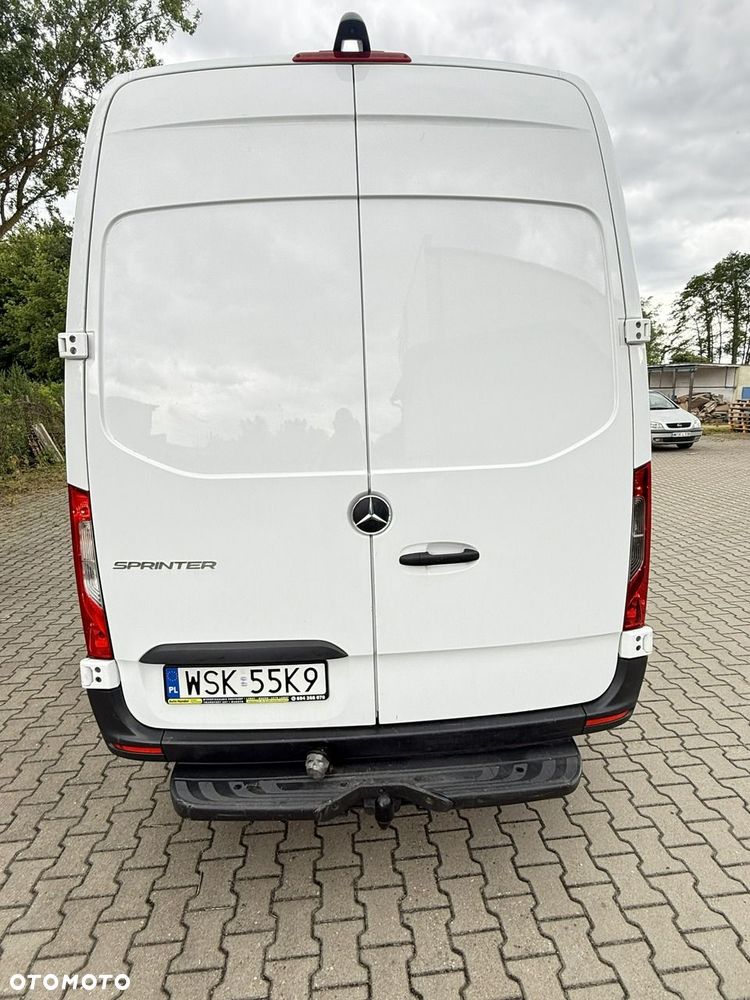 Mercedes-Benz Sprinter - 10