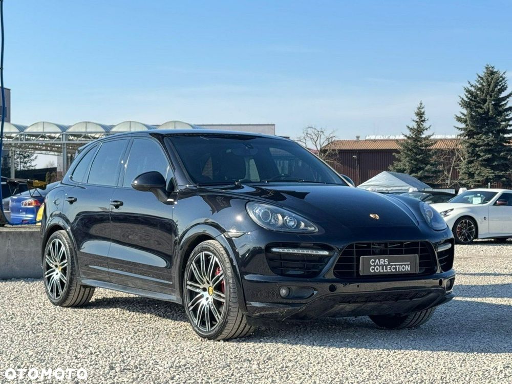 Porsche Cayenne - 2