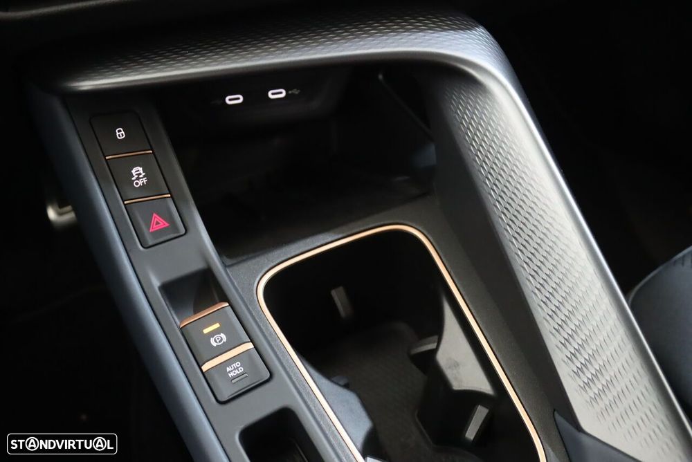 Cupra Terramar 1.5 e-Hybrid DSG - 23