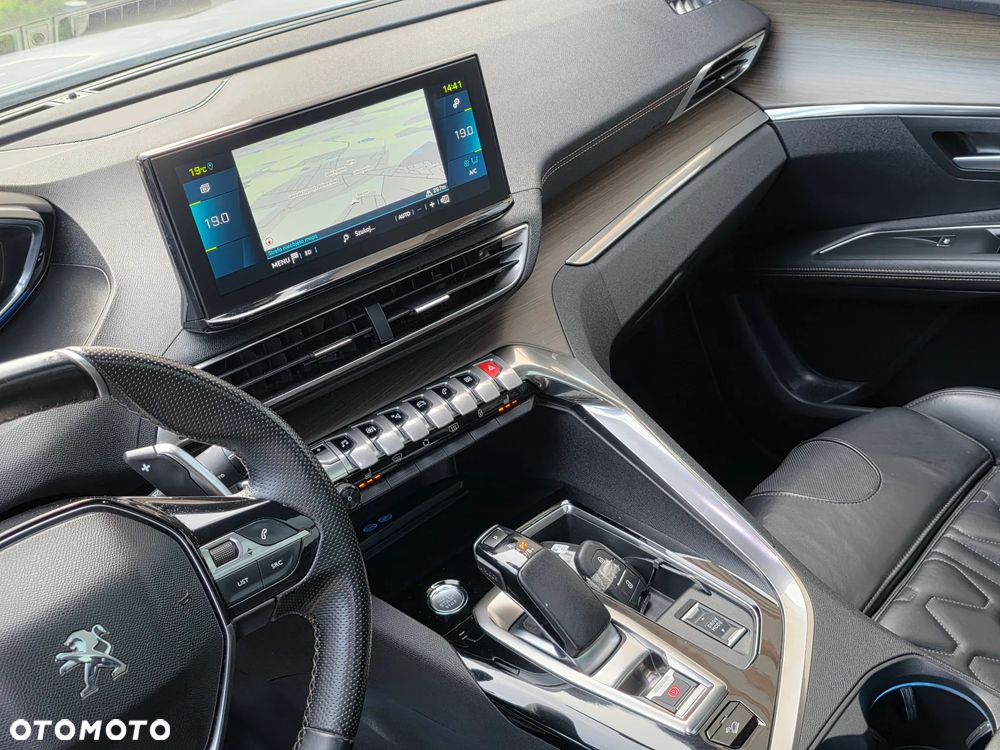 Peugeot 3008 1.6 PureTech Hybrid4 PHEV GT S&S EAT8 - 27