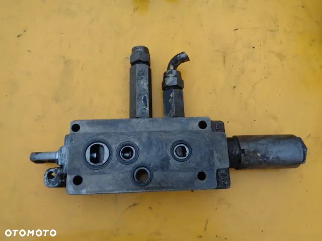 Sekcja hydrauliki plaster zawór Same Laser 150 - 3