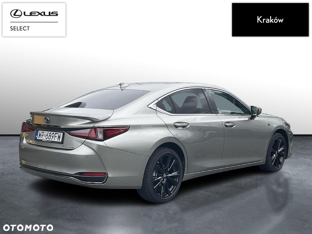 Lexus ES 300h F Sport Design - 5