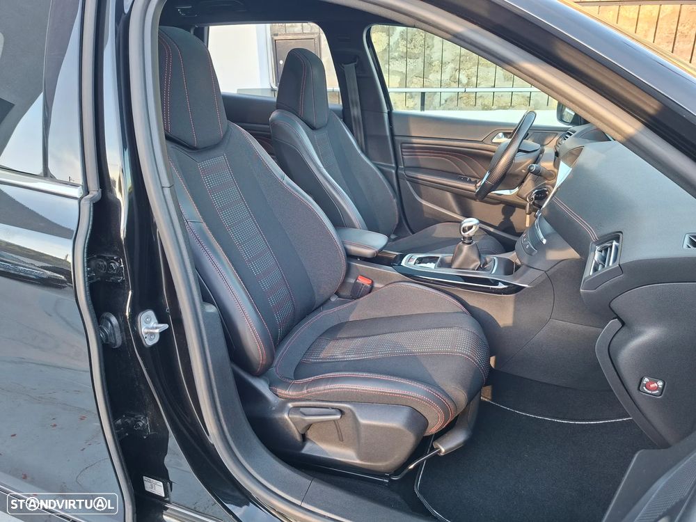 Peugeot 308 SW PureTech 130 Stop & Start GT-Line Edition - 25