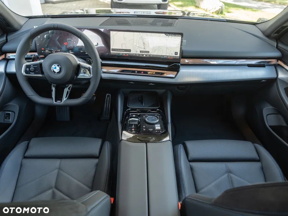 BMW Seria 5 520d xDrive - 6