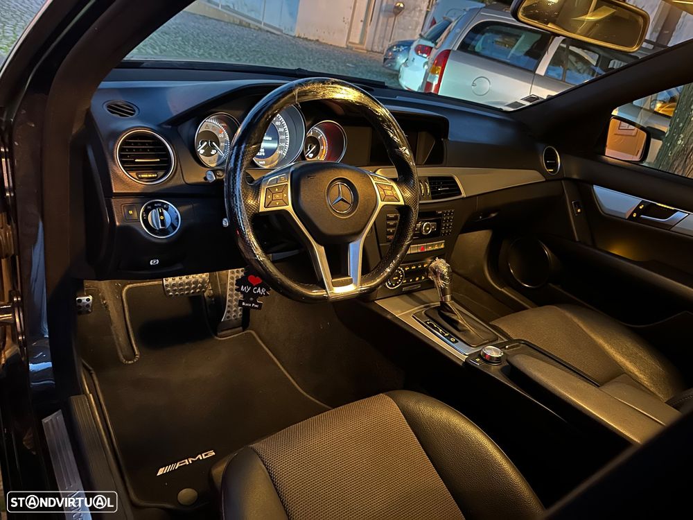 Mercedes-Benz C 220 Station CDI 4Matic 7G-TRONIC Avantgarde - 4