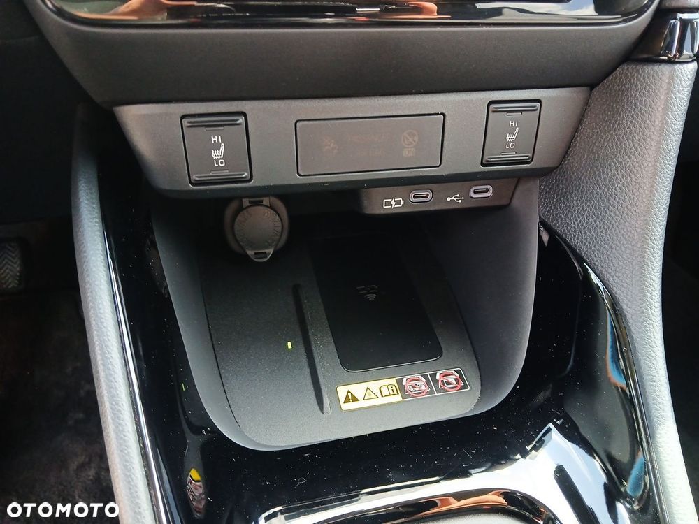 Toyota Yaris Hybrid 1.5 Style - 35