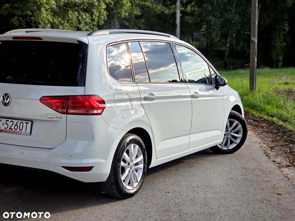 Volkswagen Touran 2.0 TDI BMT Comfortline - 16