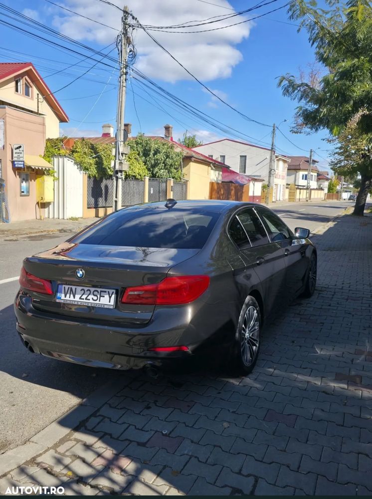 BMW Seria 5 520i Aut. Sport Line - 2