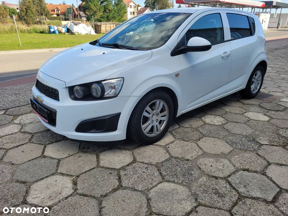 Chevrolet Aveo - 5