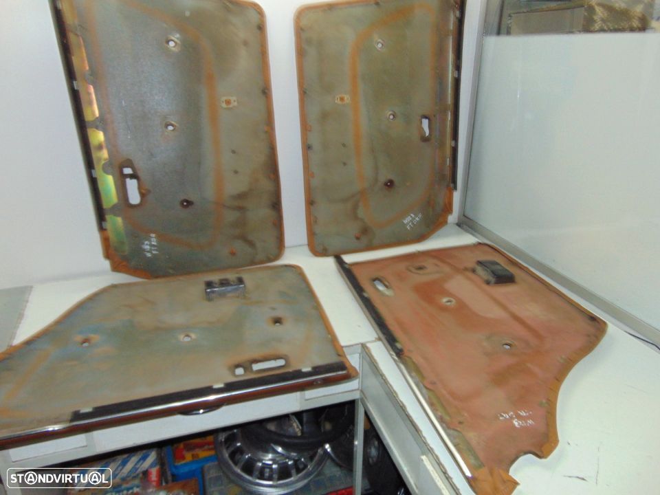 mercedes w 123 quartelas das portas - 7