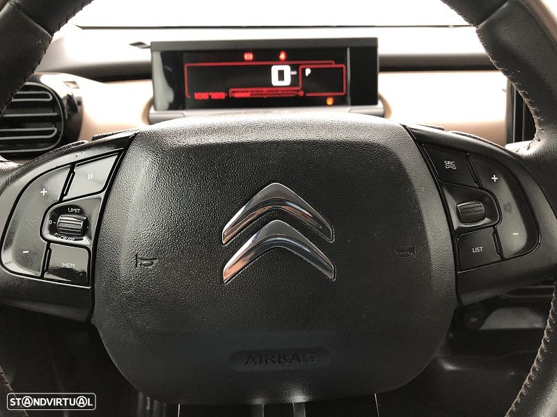 Citroën C4 Cactus 1.2 PureTech Shine EAT6 - 12