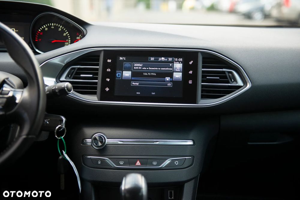 Peugeot 308 1.2 PureTech Access EU6 - 29