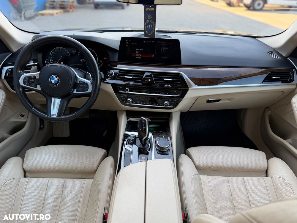 BMW Seria 5 520d xDrive AT - 10