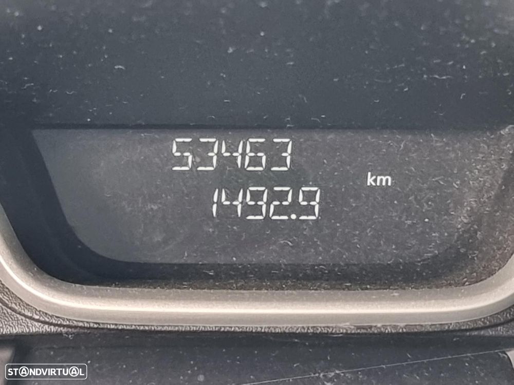 Renault Trafic 2.0 dCi L1H1 - IVA Dedutível - 9