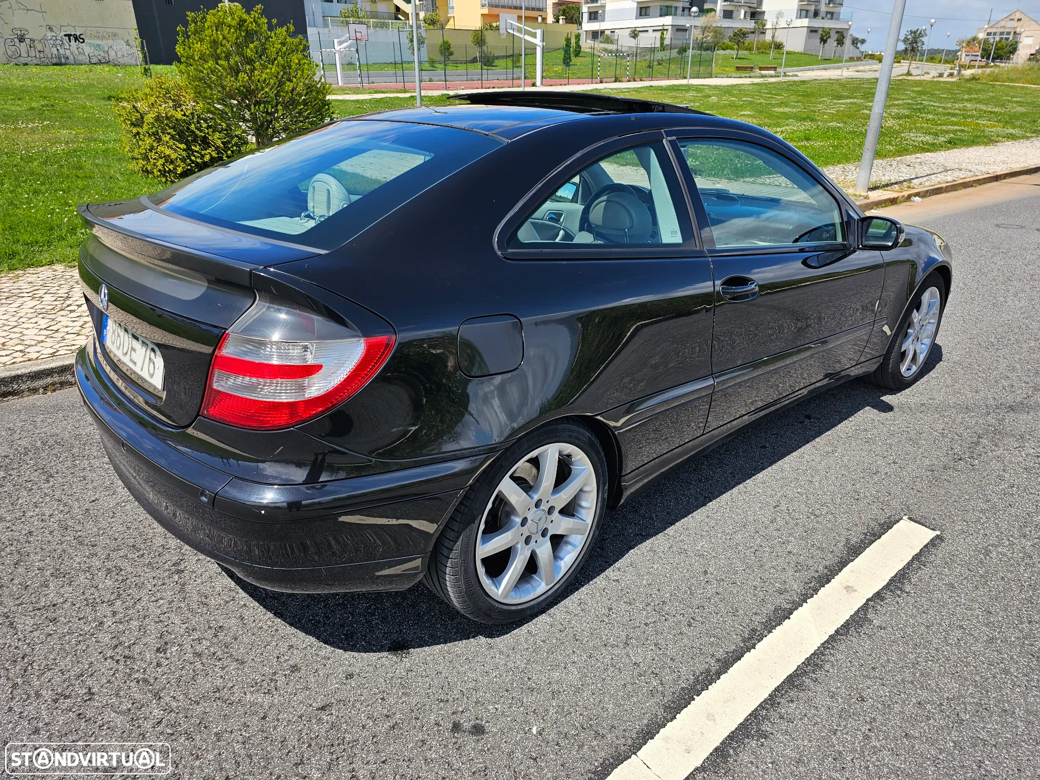 Mercedes-Benz C 220 CDi Sport Coupé Evolution AMG - 4