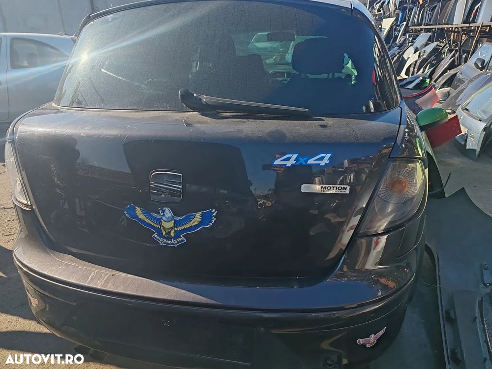 Dezmembram Seat leon din 2005 cu motor de 2.0 tdi BKD - 3