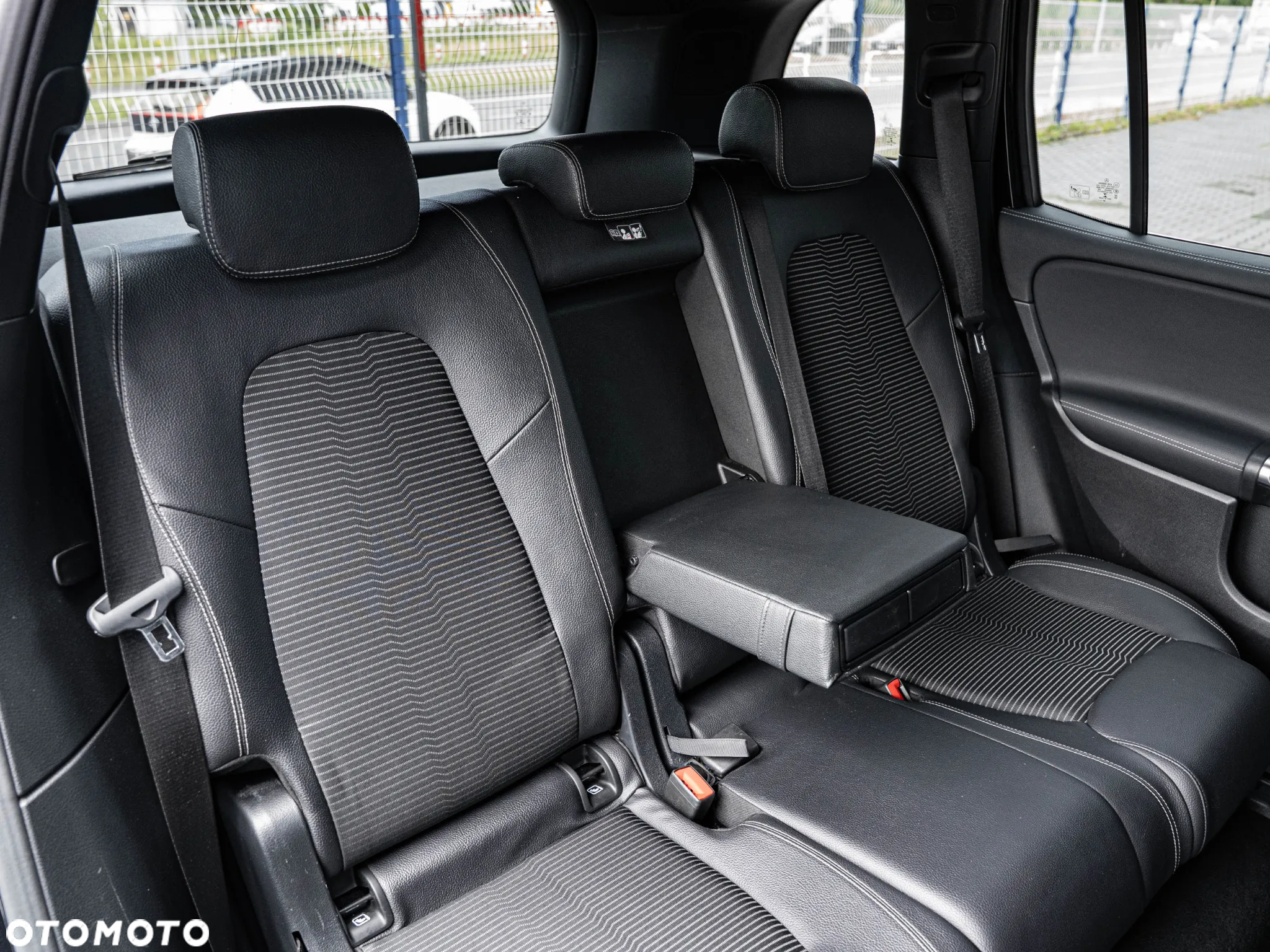Mercedes-Benz GLB 220 d 4-Matic Progressive 8G-DCT - 27