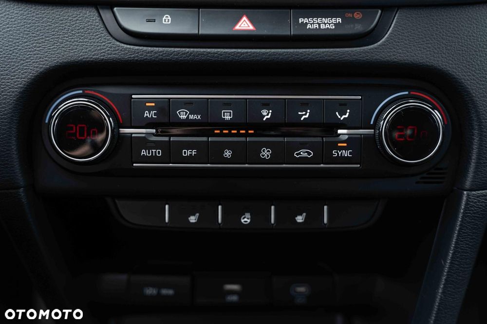 Kia XCeed 1.5 T-GDI M - 17