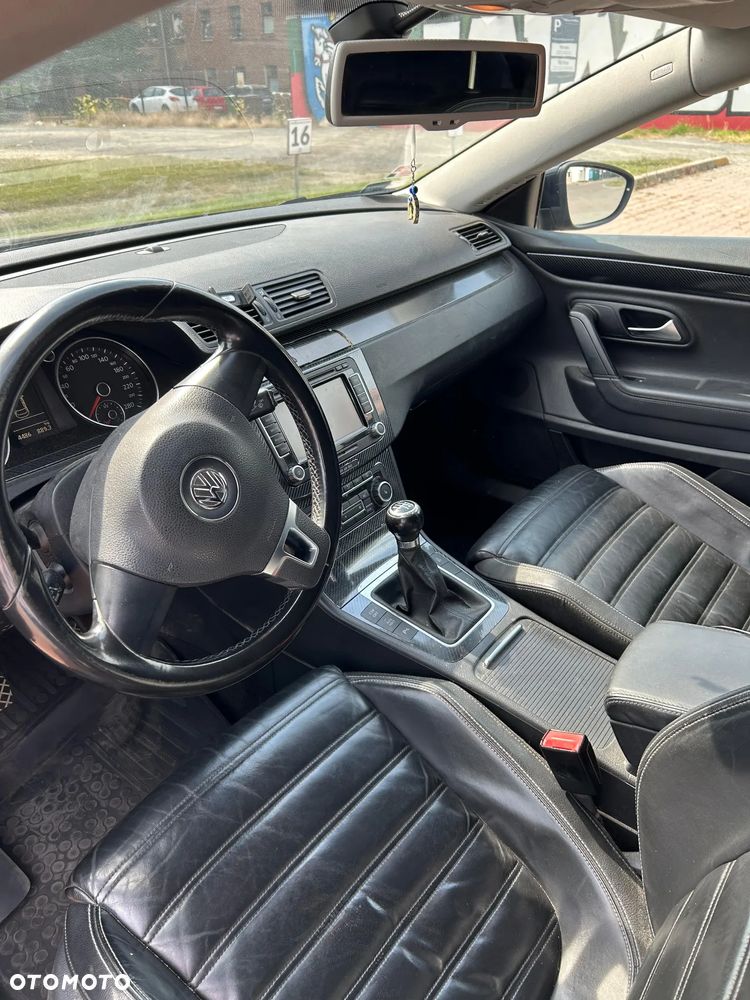 Volkswagen Passat CC - 2