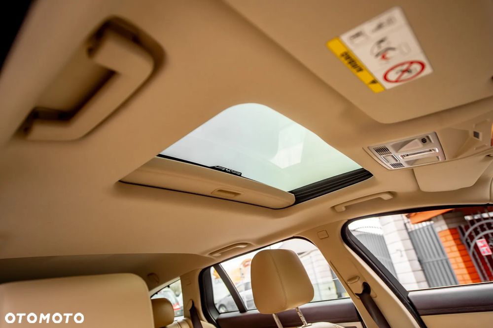 Jaguar XF 3.0 V6 S - 22