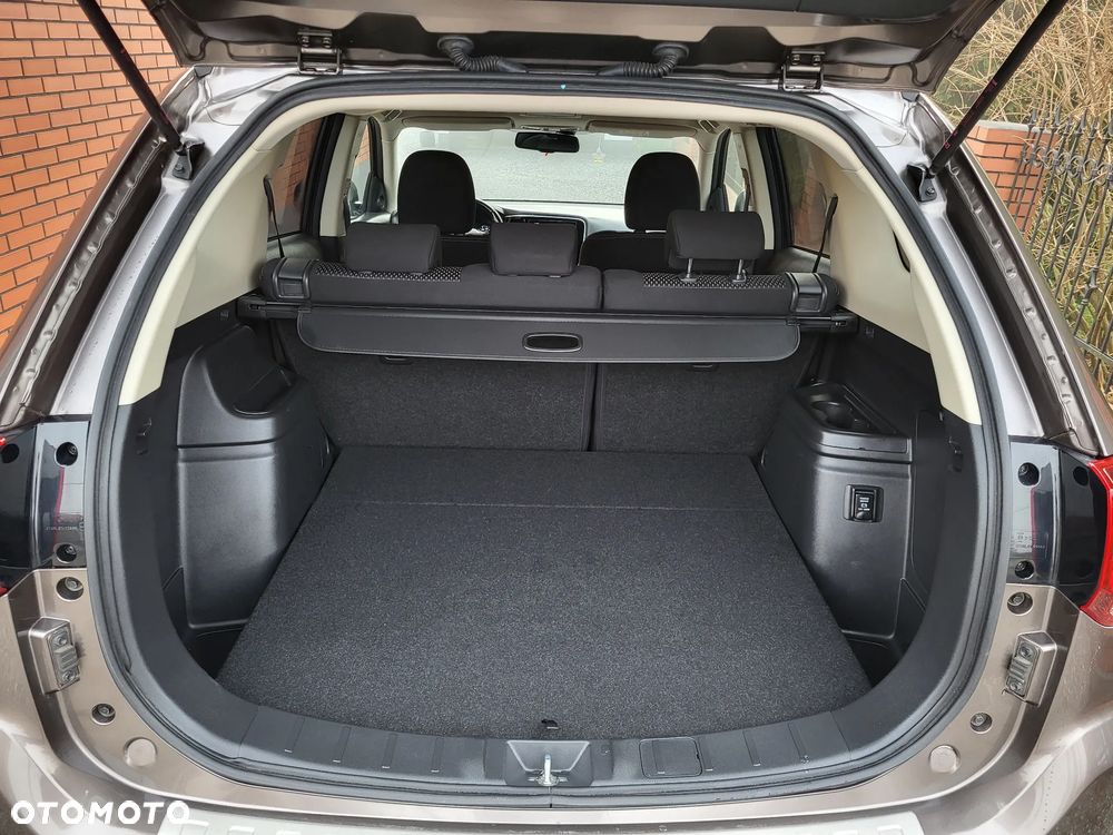 Mitsubishi Outlander - 7