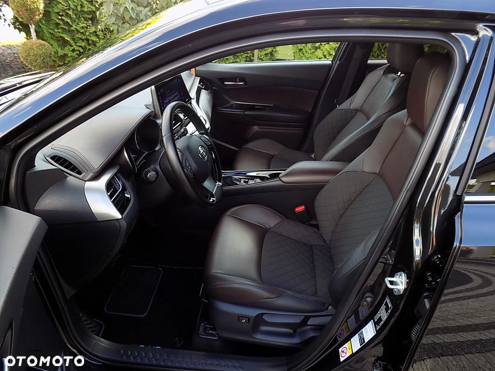Toyota C-HR 1.8 Hybrid Executive - 33