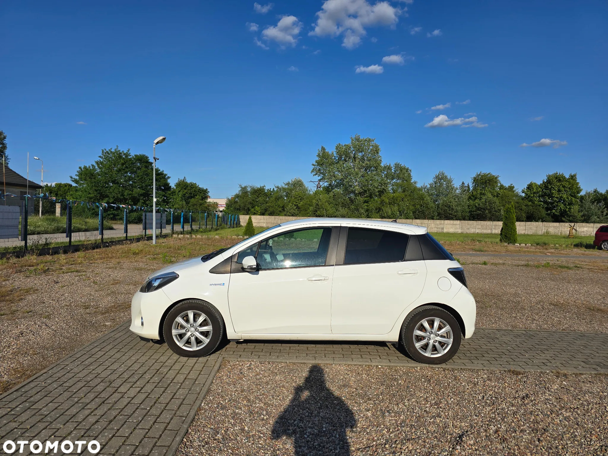 Toyota Yaris Hybrid 100 Premium - 9