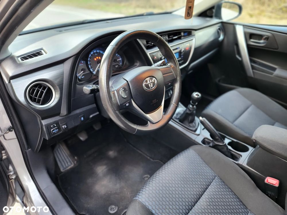 Toyota Auris 1.4 D-4D Comfort - 7