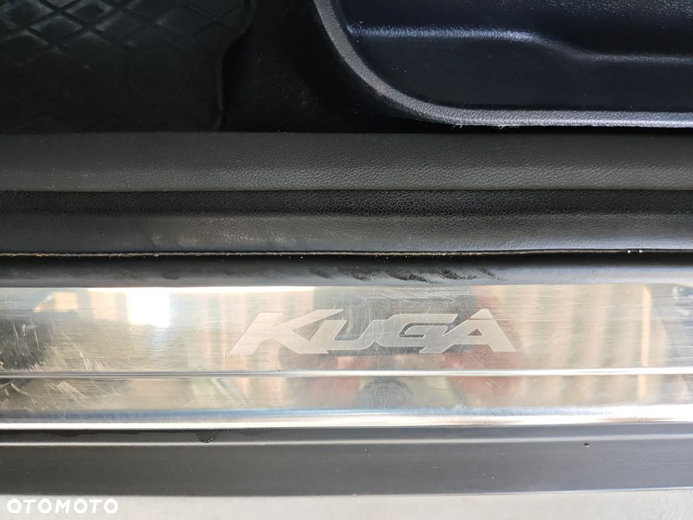 Ford Kuga 2.0 TDCi Titanium - 34
