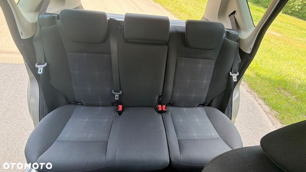 Mercedes-Benz Klasa A 160 BlueEFFICIENCY Avantgarde - 21