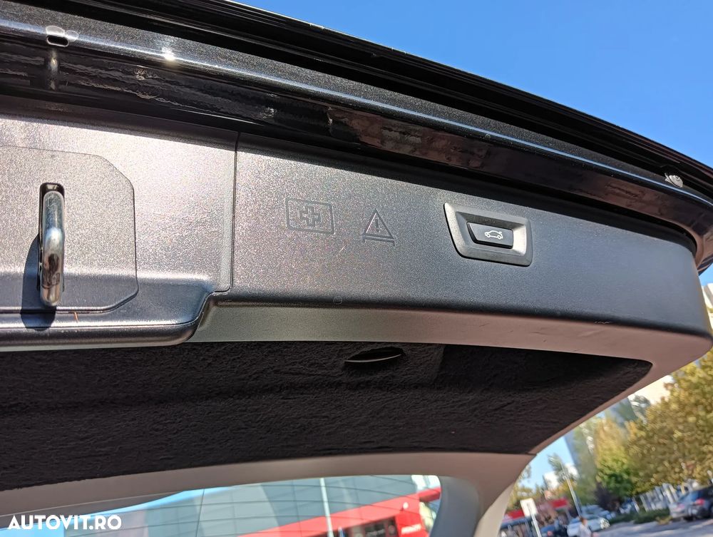 BMW Seria 5 520d xDrive Touring Aut. - 10