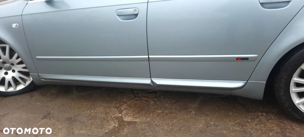 Audi A4 Avant 2.0 TDI Quattro - 10