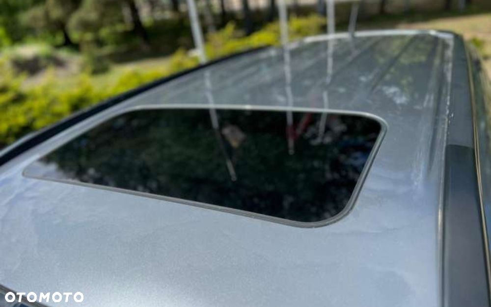 Mitsubishi Outlander 2.0 4WD Top - 17