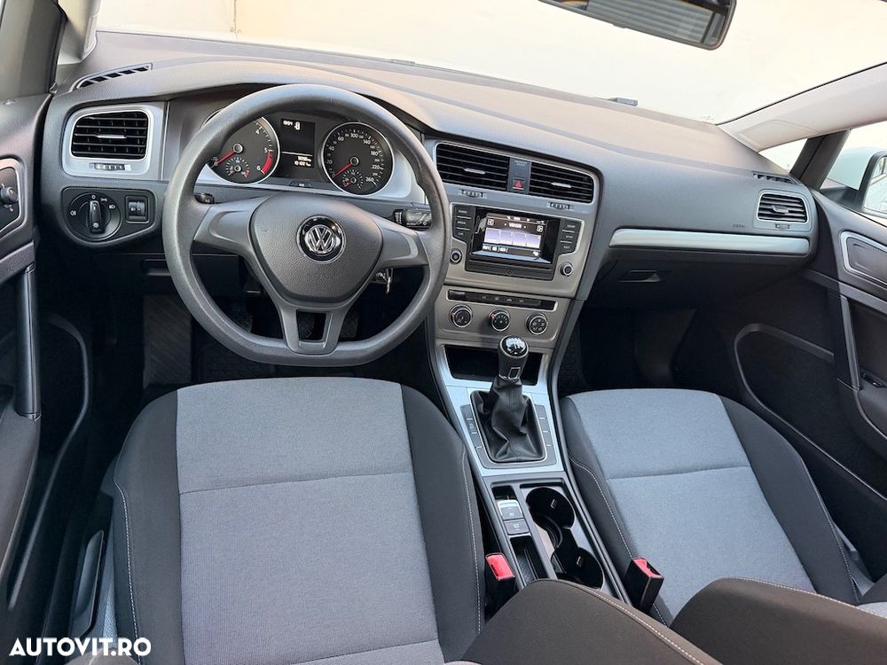 Volkswagen Golf 1.6 TDI DPF Trendline - 10
