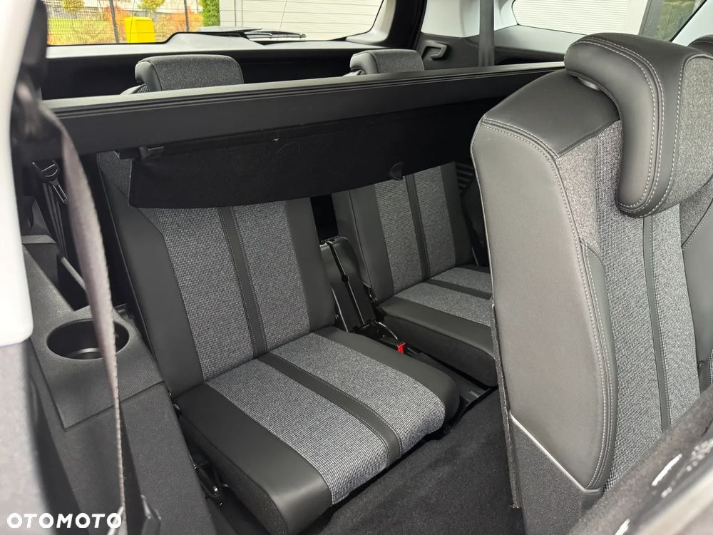 Peugeot 5008 BlueHDI 130 EAT8 Allure - 24