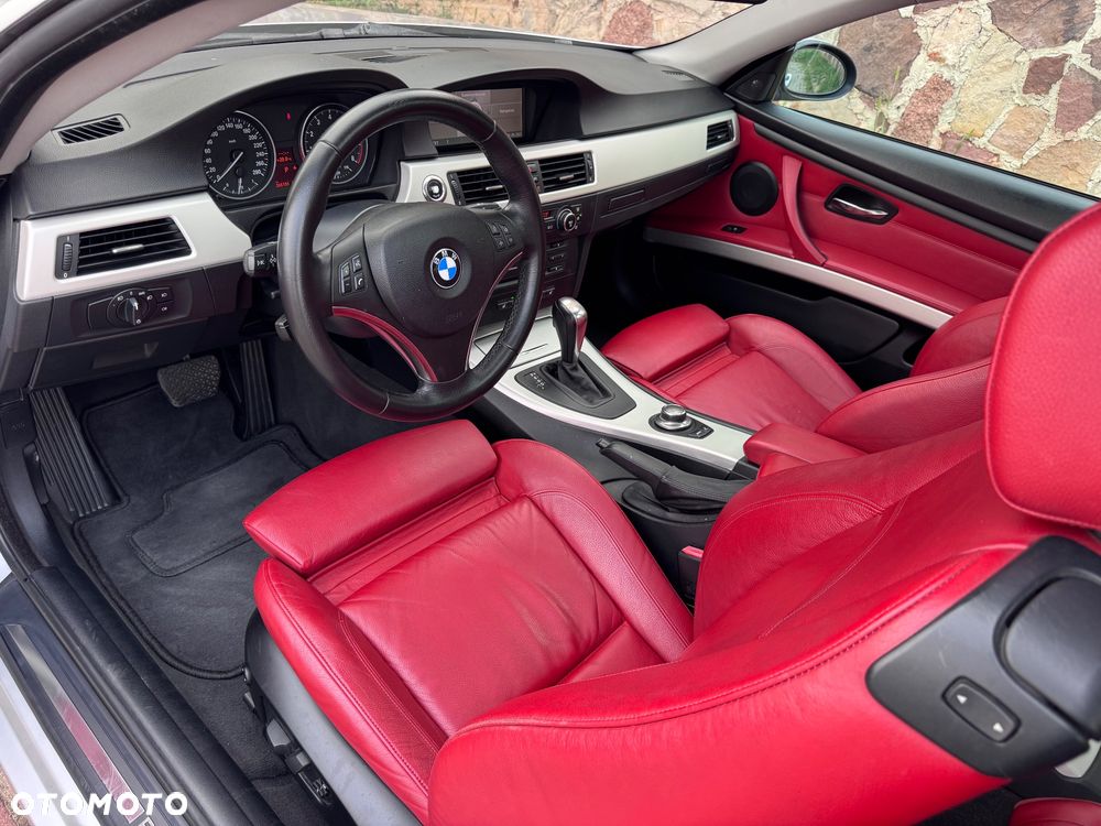 BMW Seria 3 335i Edition Exclusive - 13