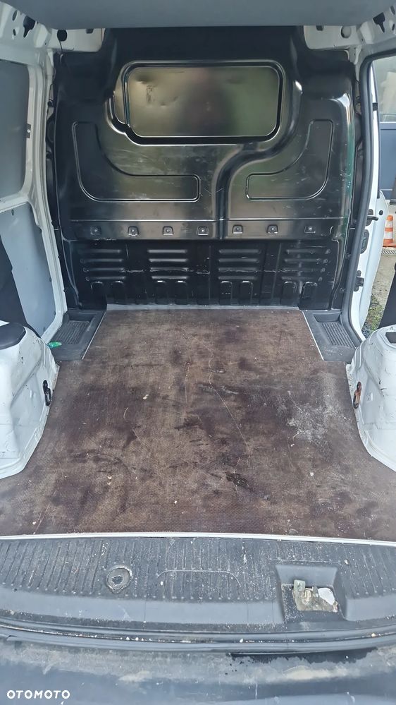Ford Transit Courier - 4