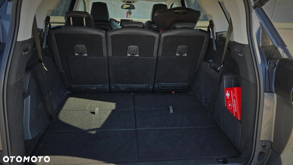 Peugeot 5008 1.6 BlueHDI Allure S&S EAT6 - 9