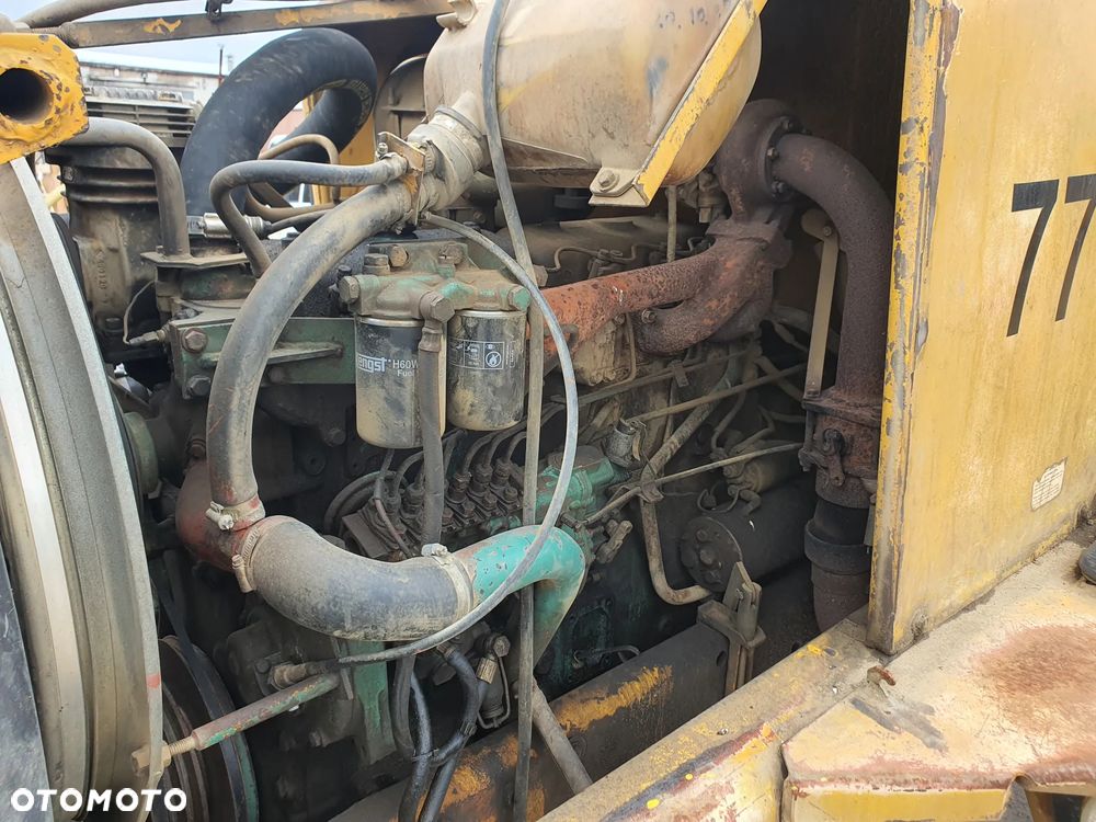 Silnik Volvo 6 cylindrów - 4