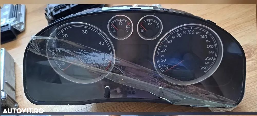 Kit pornire volkswagen passat 1,9 tdi AVB ( contine ceasuri bord, cheie, ECU calculator modul motor ) - 1