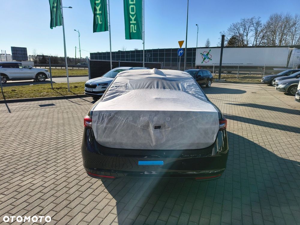 Skoda Superb 2.0 TDI SCR Drive DSG - 7