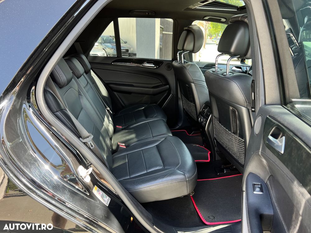 Mercedes-Benz GLE 350 d 4Matic 9G-TRONIC AMG Line - 13