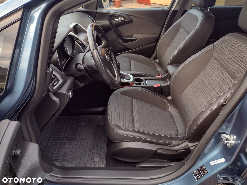 Opel Astra 1.4 Turbo Exklusiv - 16