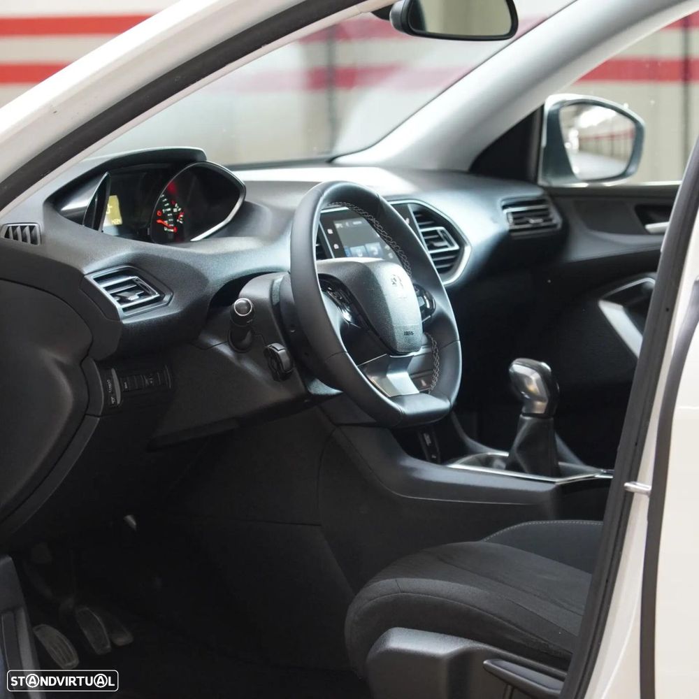 Peugeot 308 - 19